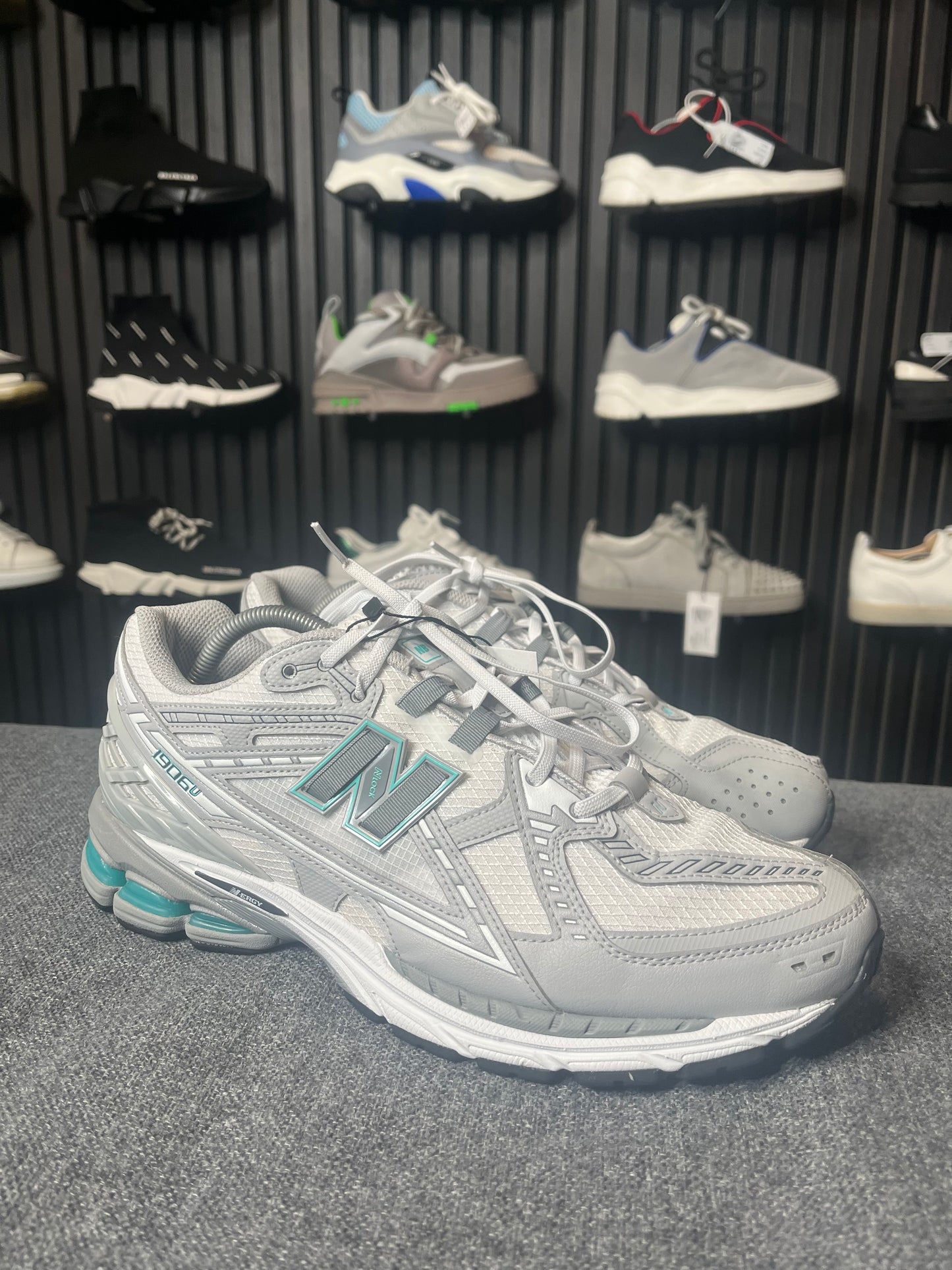 New Balance 1906R UK 10 3204