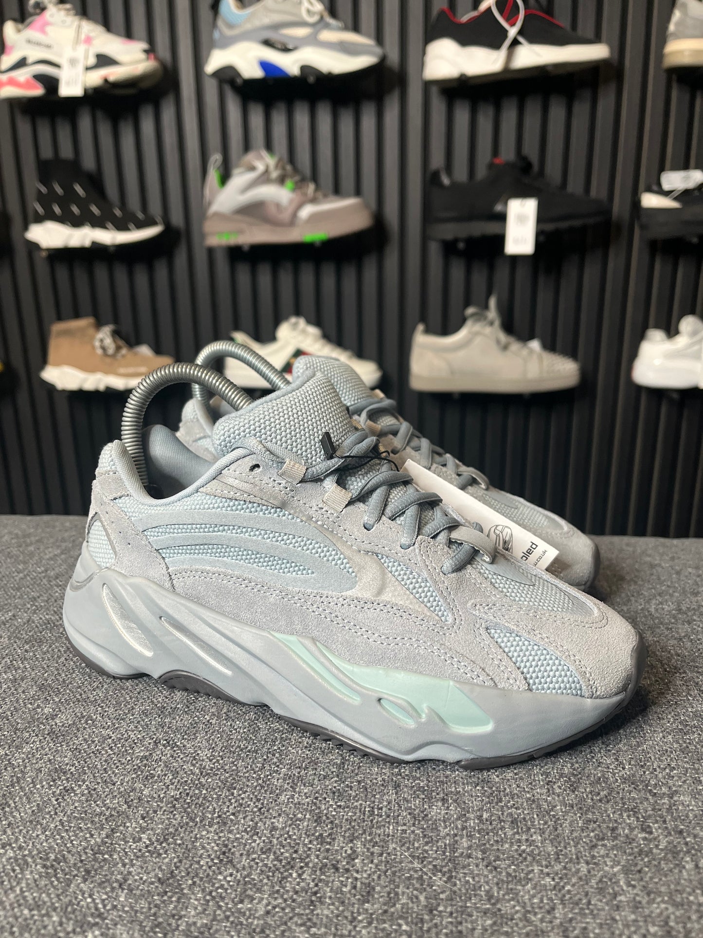 Yeezy 700 Hospital Blue UK 4.5 3334