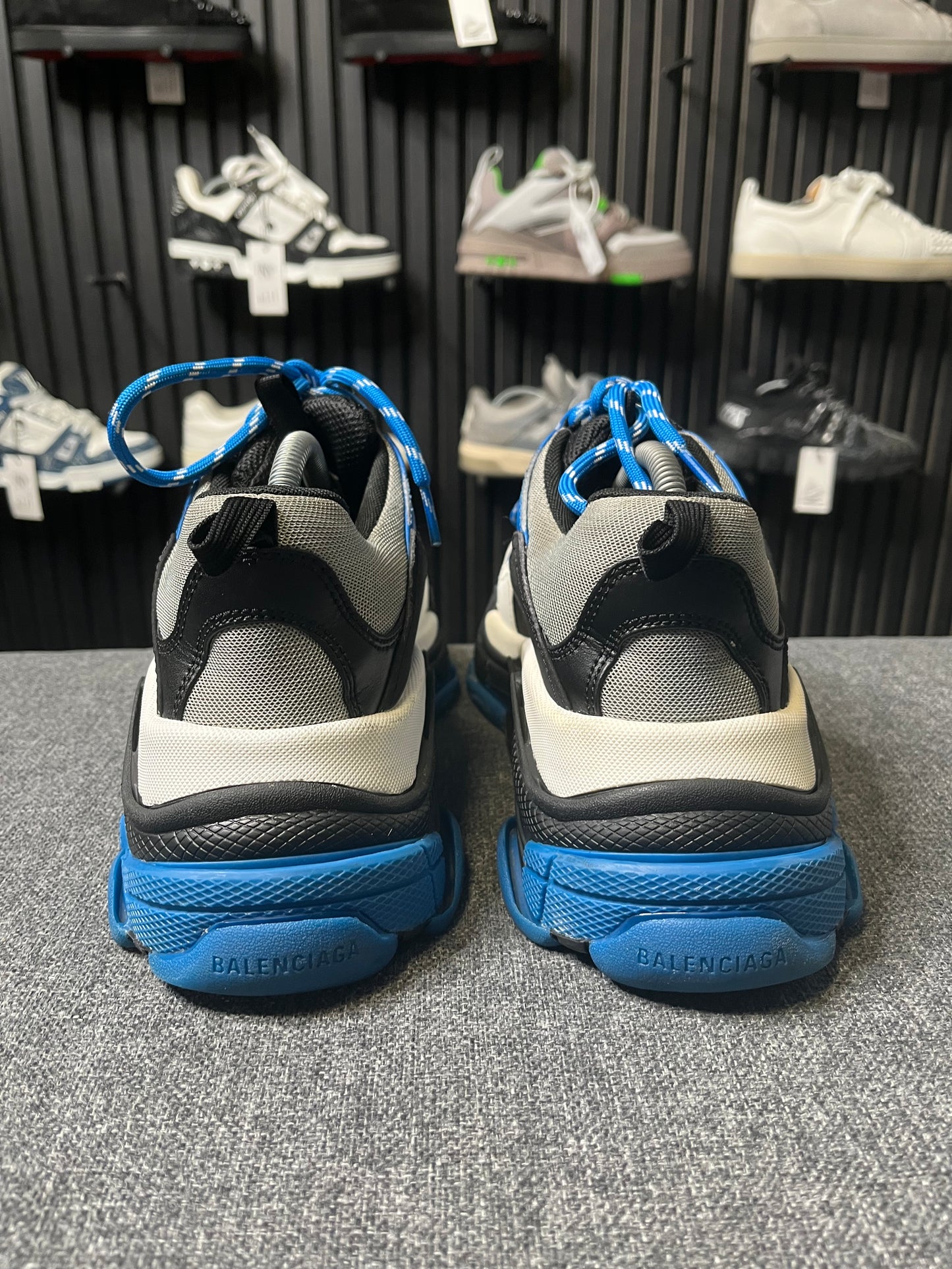 Balenciaga Triple S UK 7 3491