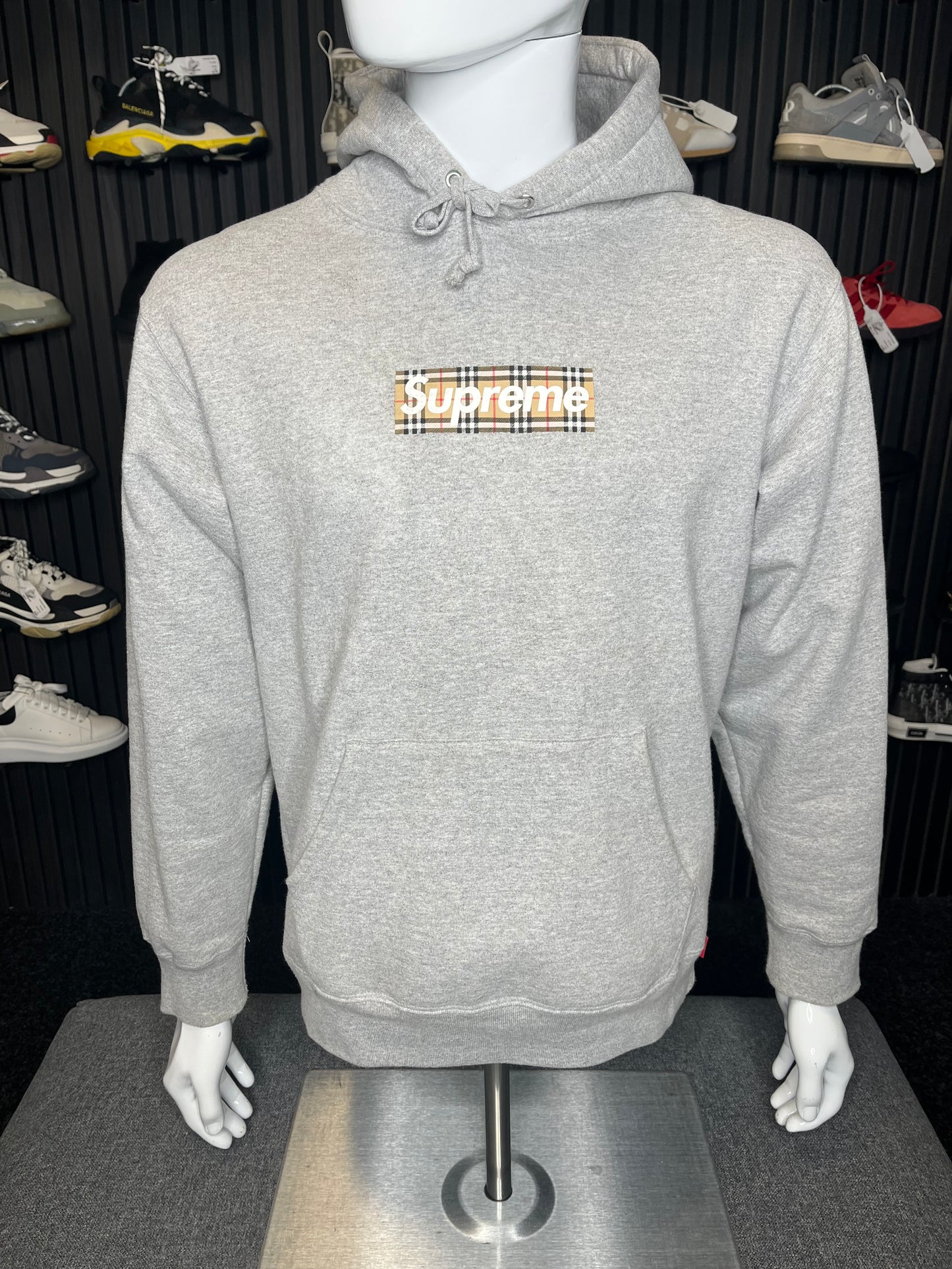 Burberry/Supreme Hoodie Small 3053