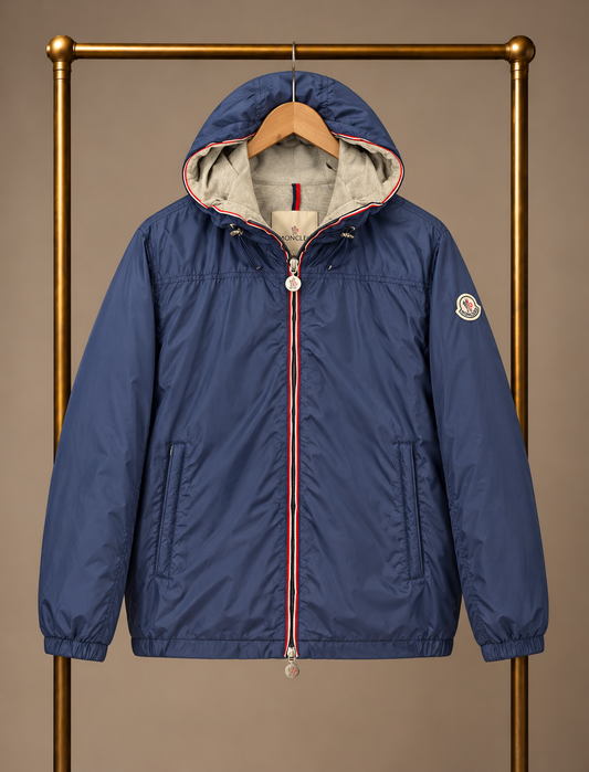 Moncler Urville Size 5 3873