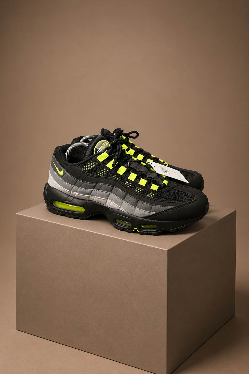 Air Max 95s Reverse Neon UK 8 3834
