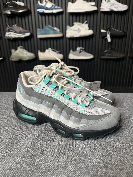 Nike Air Max 95s Hyper Turquoise UK 4.5 2623