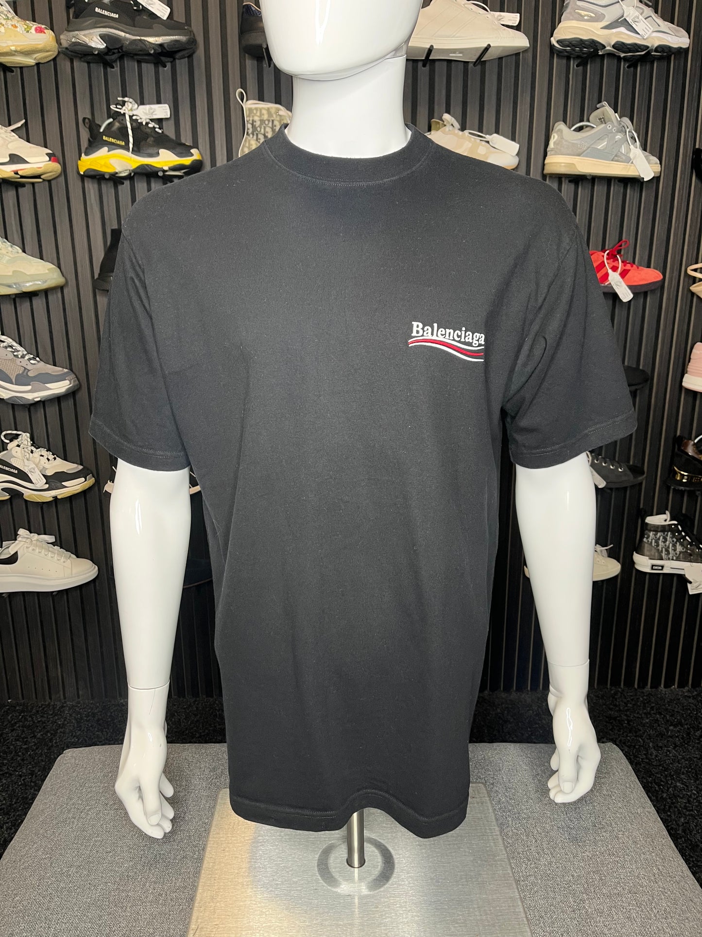 Balenciaga Tee XS Fits Small 3046