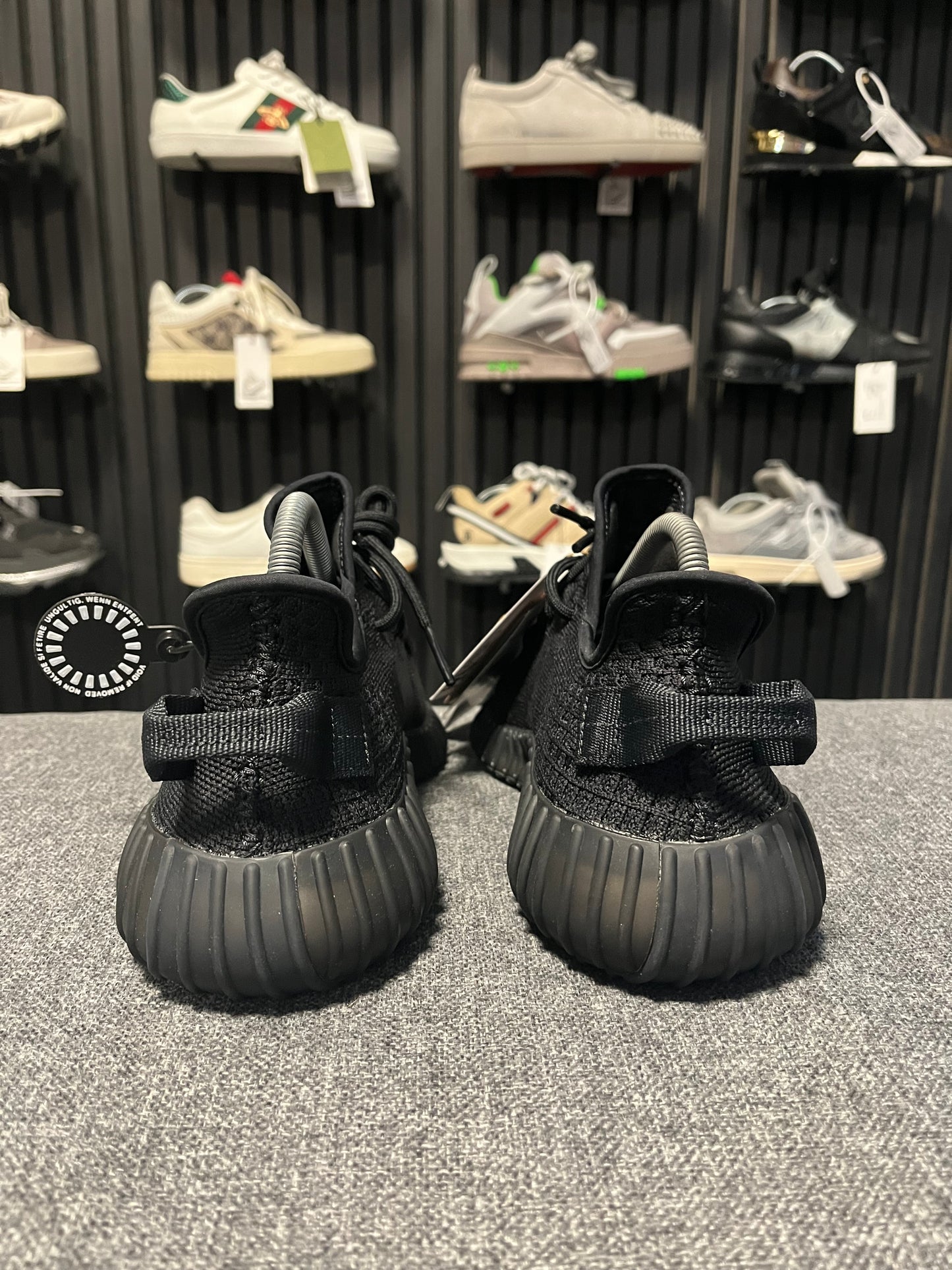 Yeezy 350 Onyx UK 7 3597