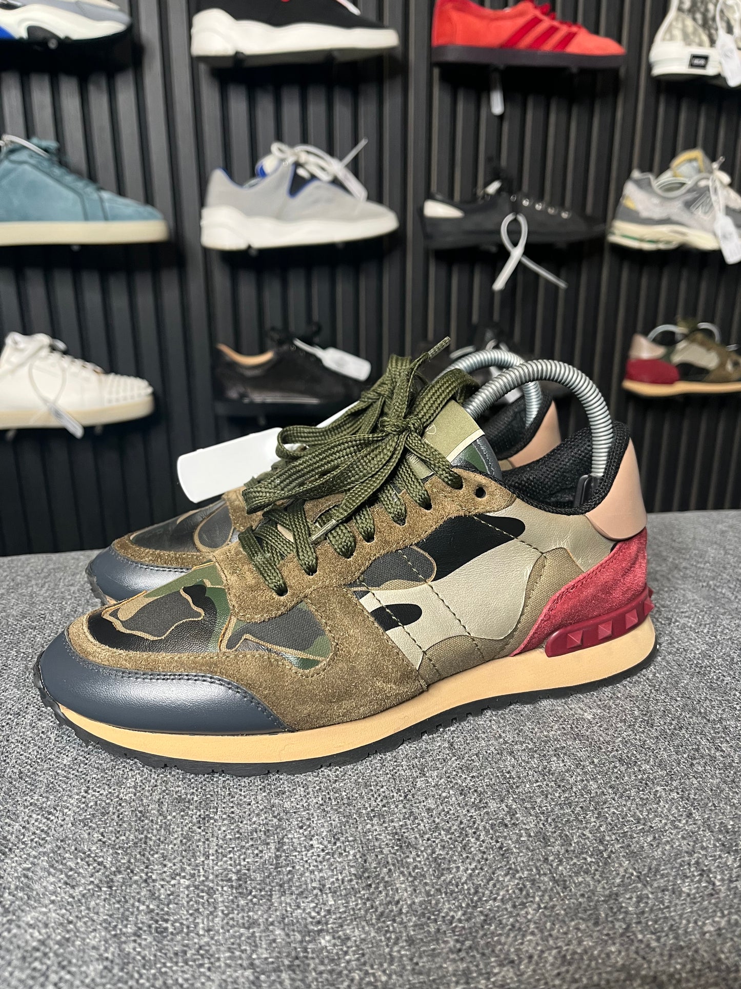 Valentino Garavani UK 5 2905