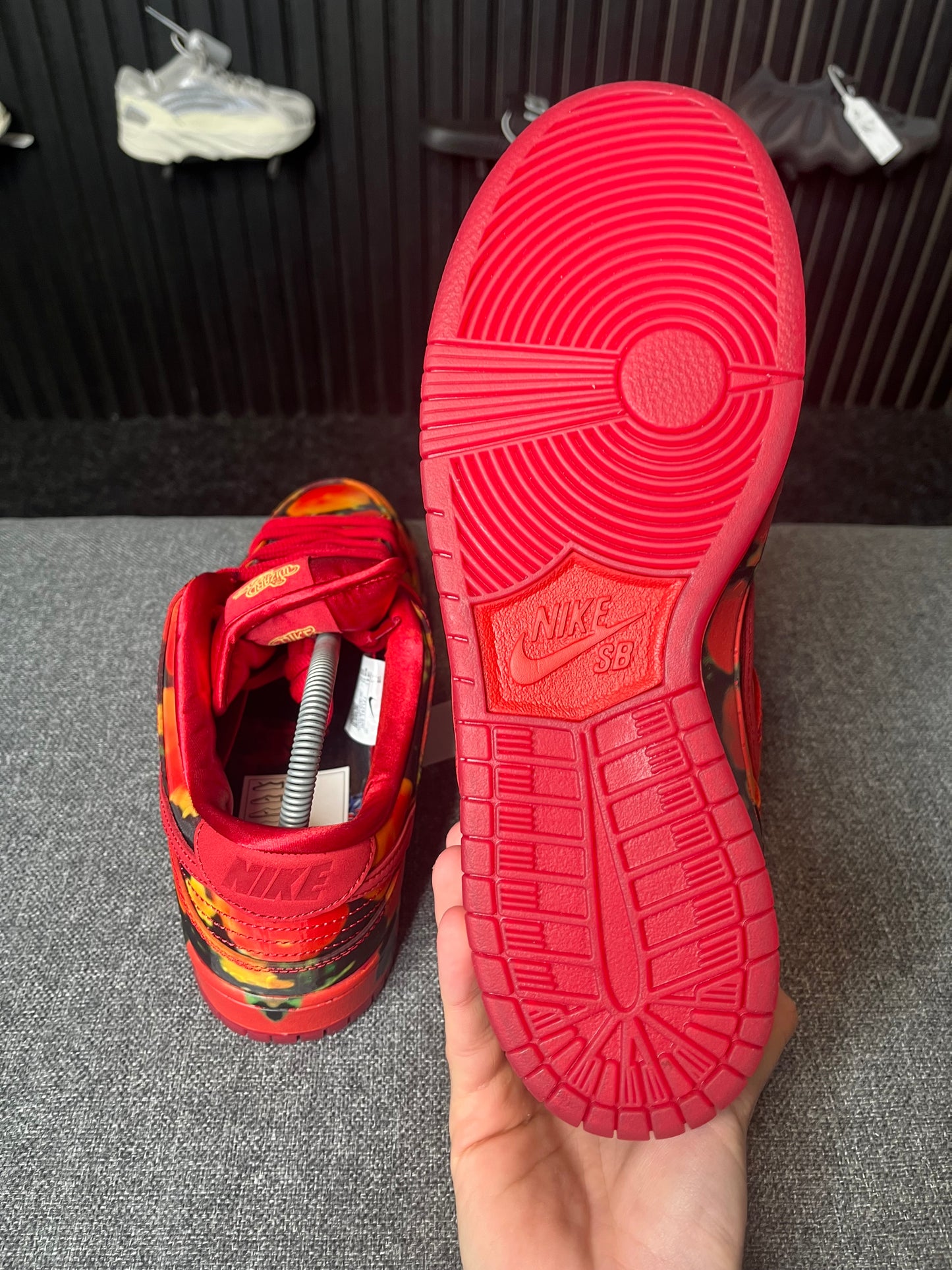 Nike SB Dunk Low Wizard Of OZ UK 8.5 2480