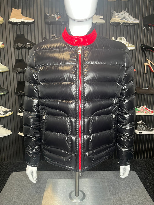 Moncler Aubert Size 5 L/XL 3243