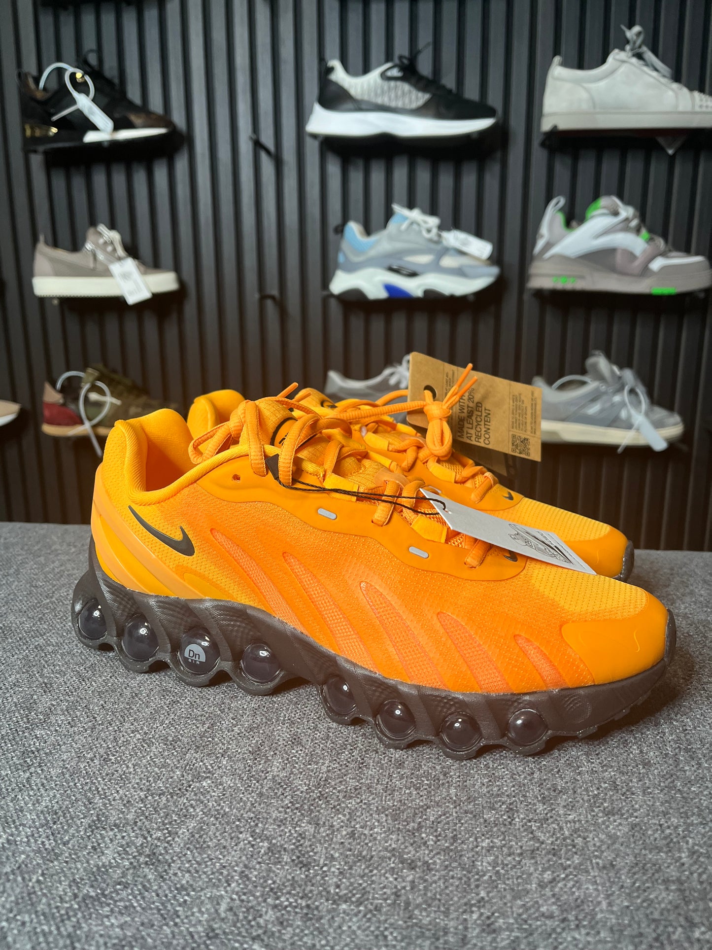 Nike Air Max DN8 Orange UK 9 3435