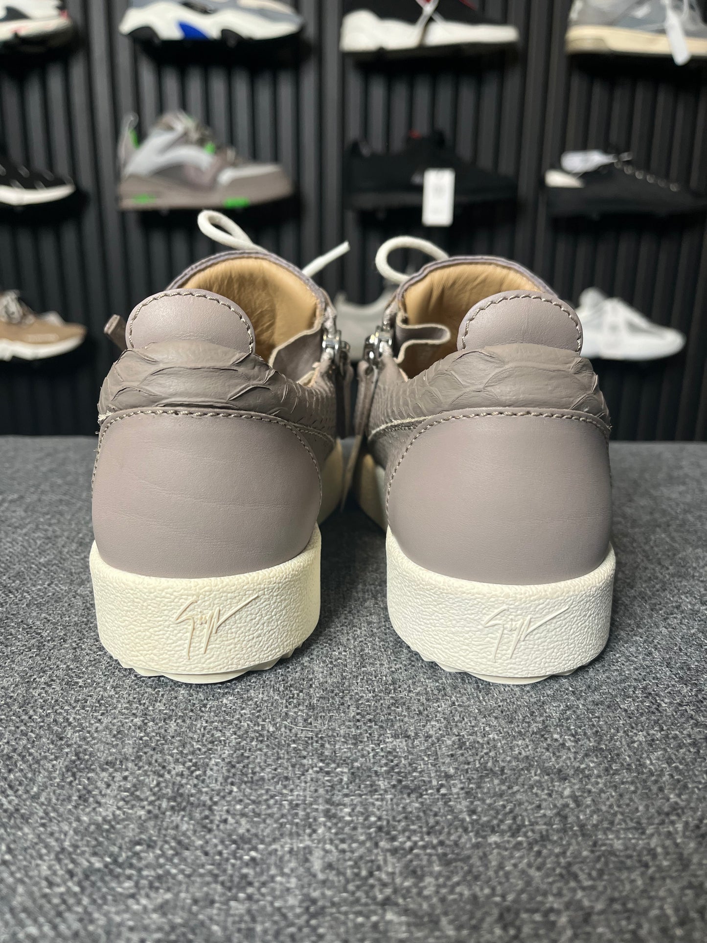 Guiseppe Zanotti Frankie Low UK 3.5 3309