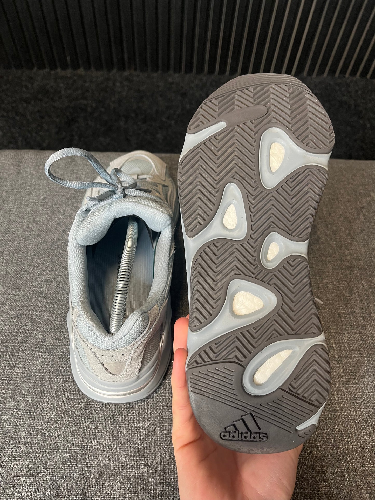 Yeezy 700 Hospital Blue UK 8.5 3333