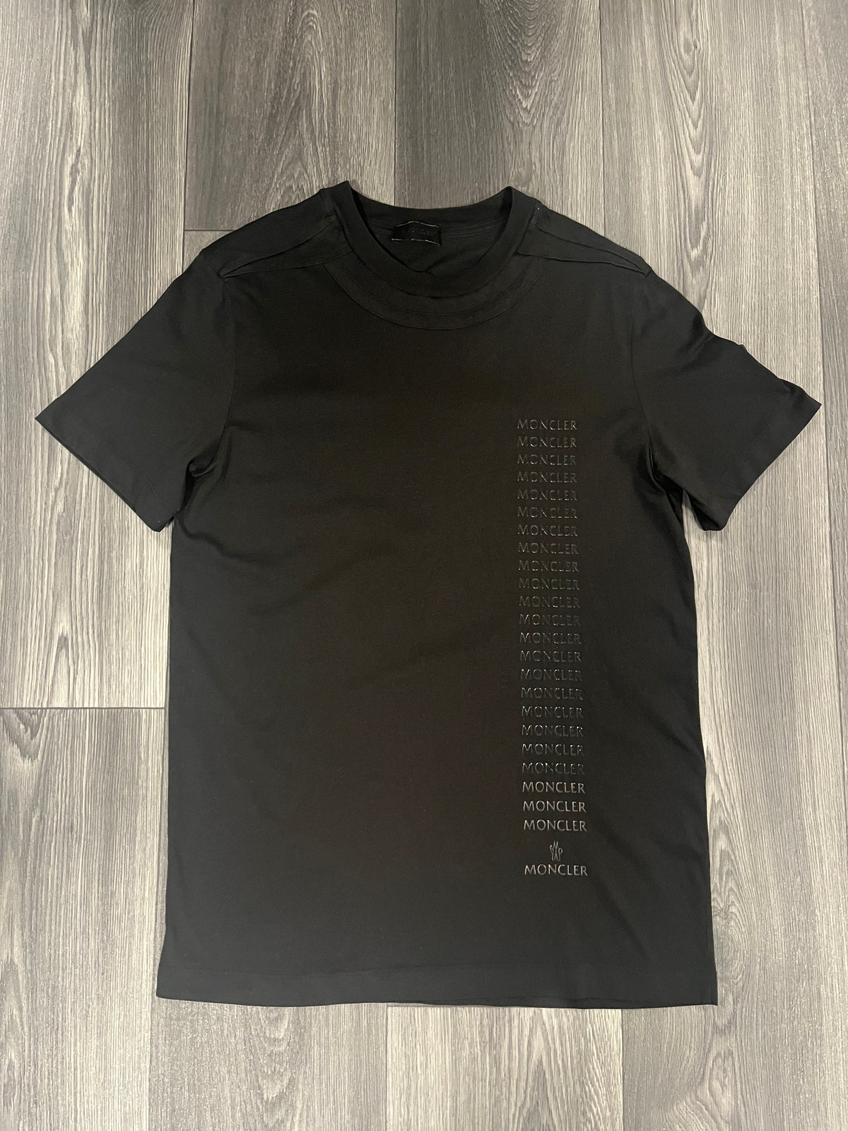 Moncler Tee Small 3753