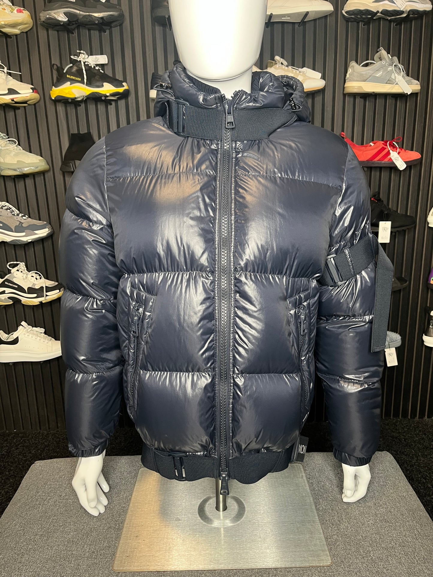Moncler Brook Medium 3035