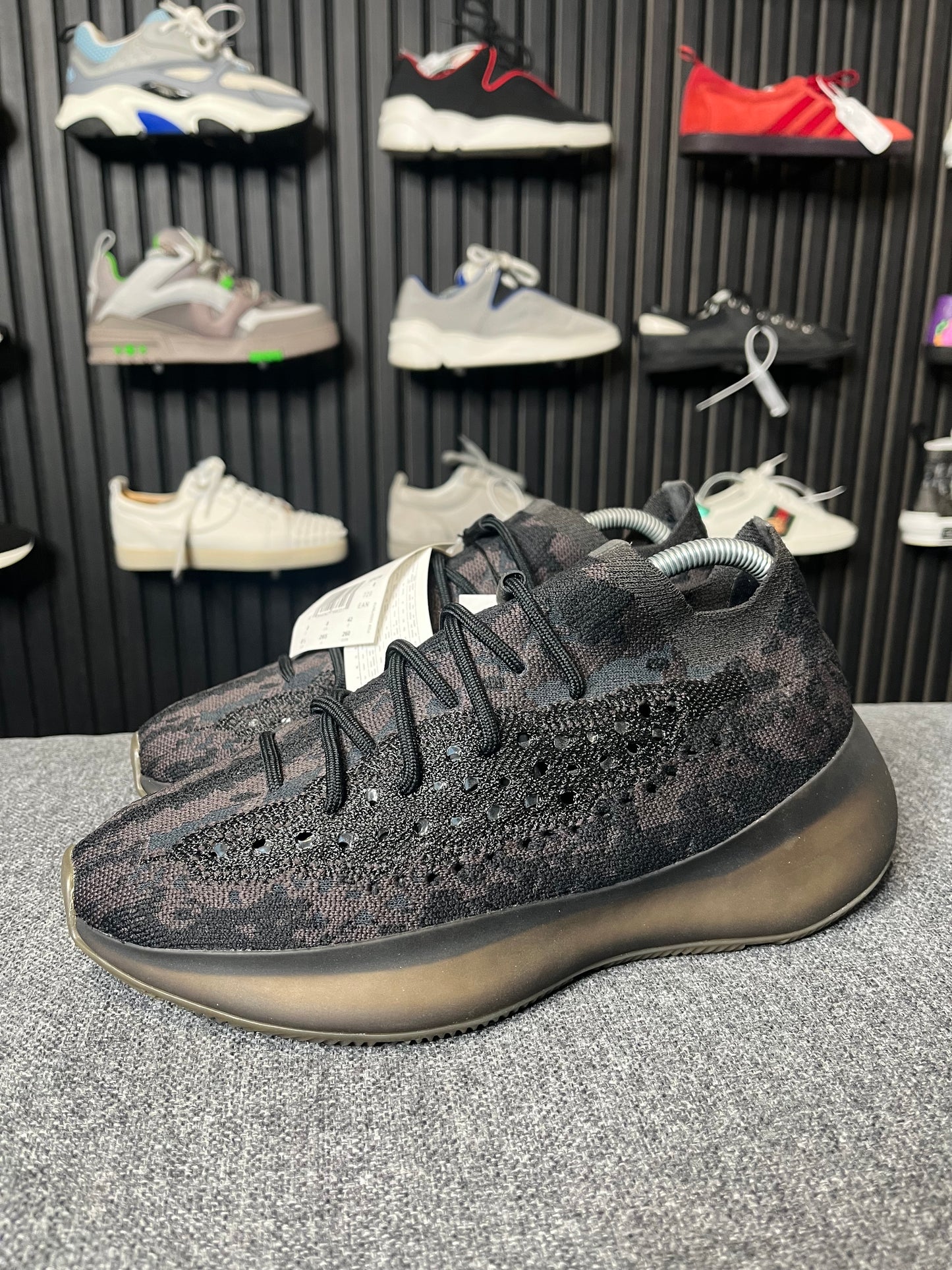 Yeezy 380 Onyx UK 8 3022