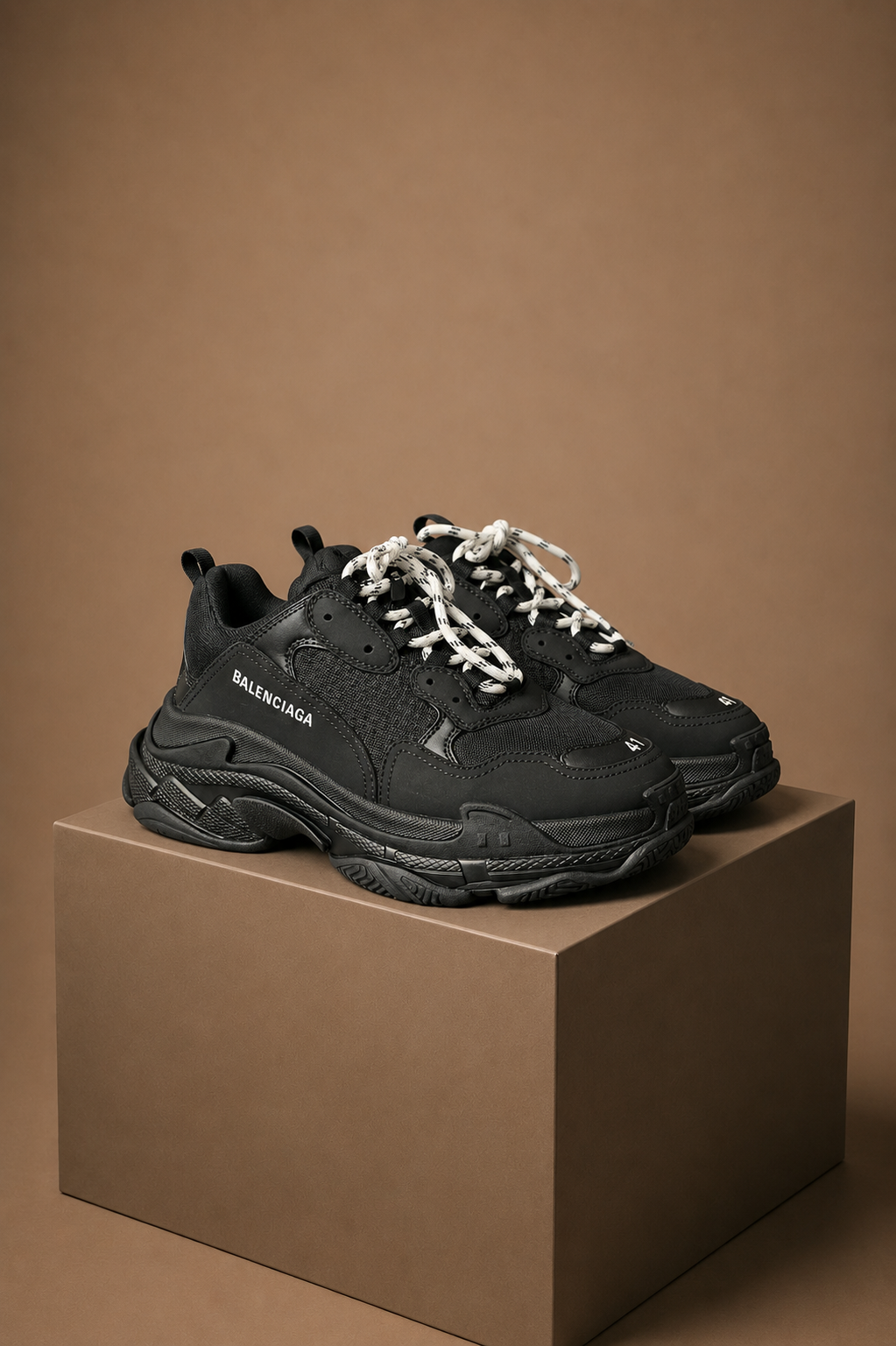Balenciaga Triple S UK 7 3476