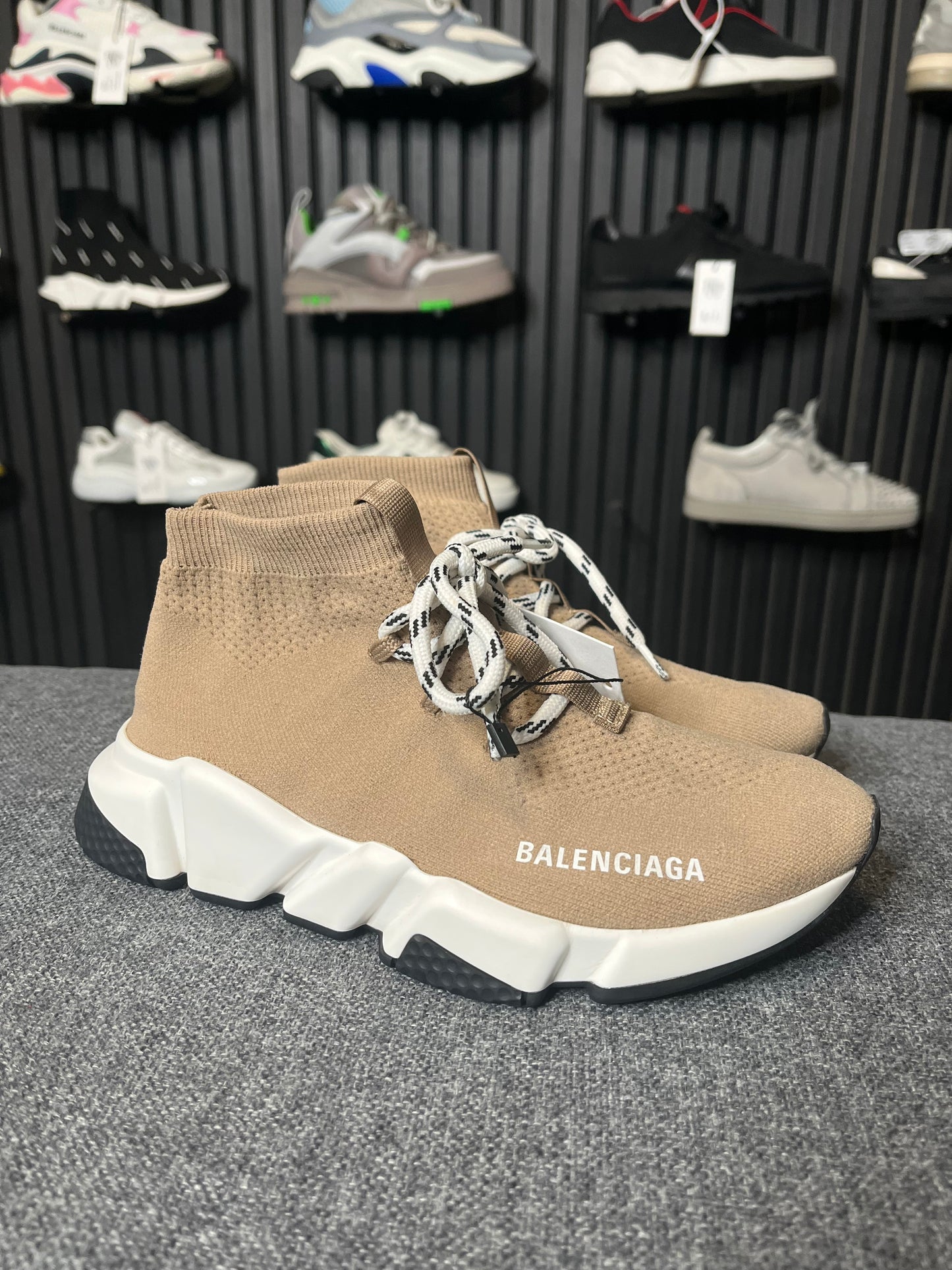 Balenciaga Speed Beige UK 3 3303