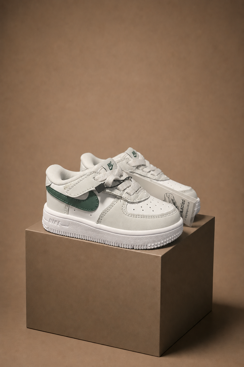 Nike Jordan UK 4.5 Kids 3526