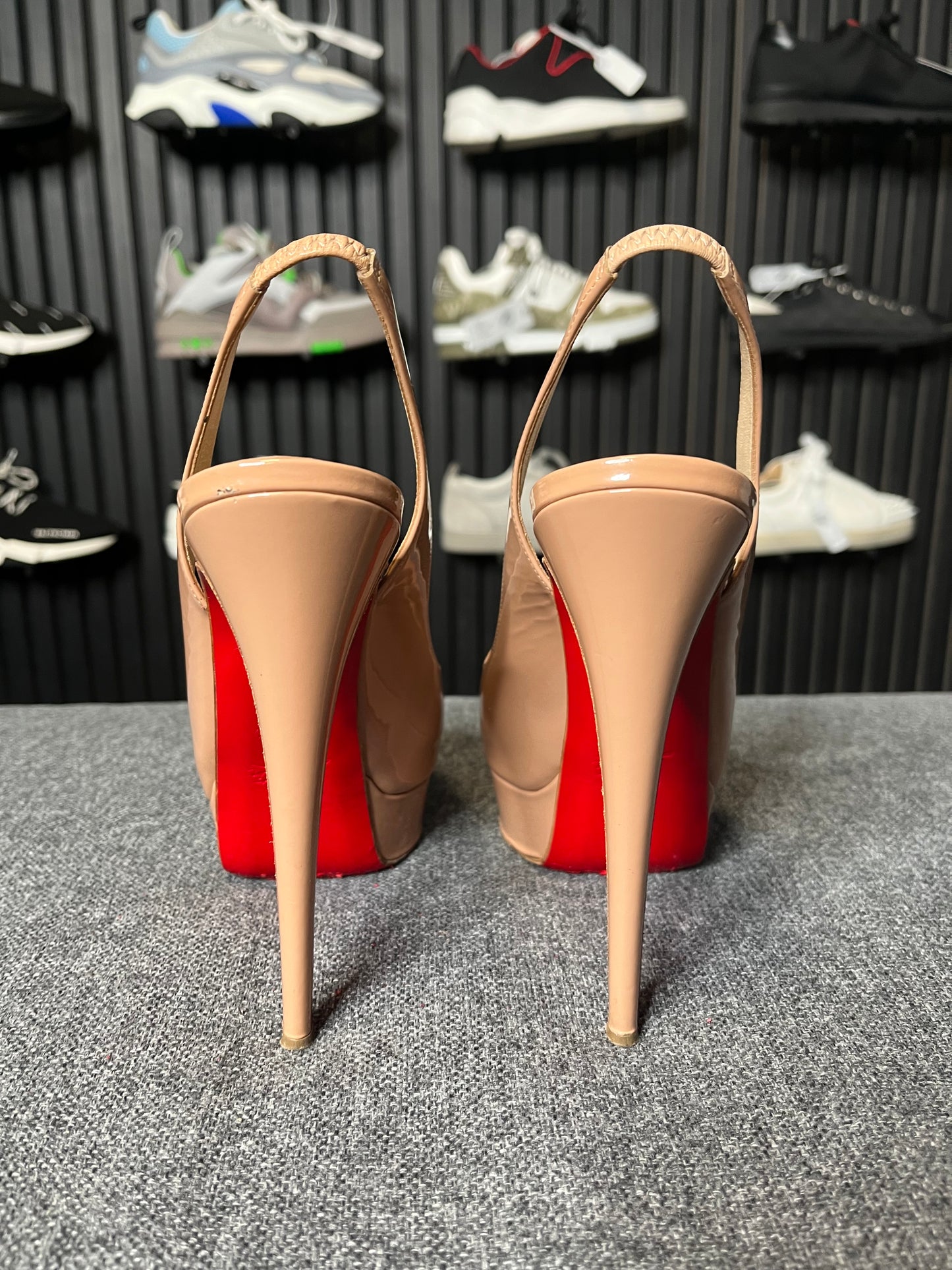 Louboutin Lady Peep Beige Platform Sandal Size 39 3253