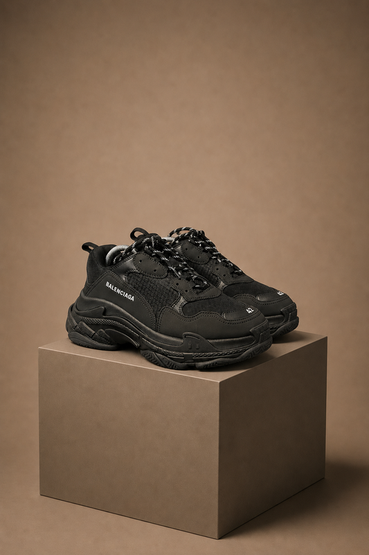 Balenciaga Triple S UK 8 3693