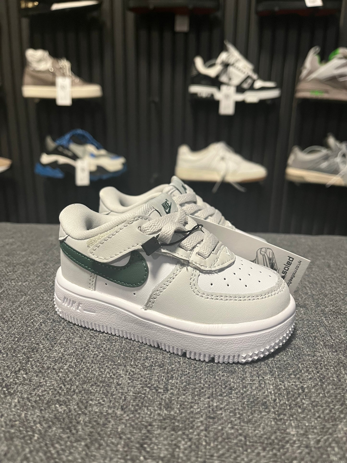Nike Jordan UK 4.5 Kids 3526