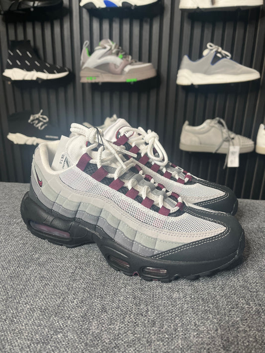 Nike Air Max 95s Beetroot 3215 UK 7.5