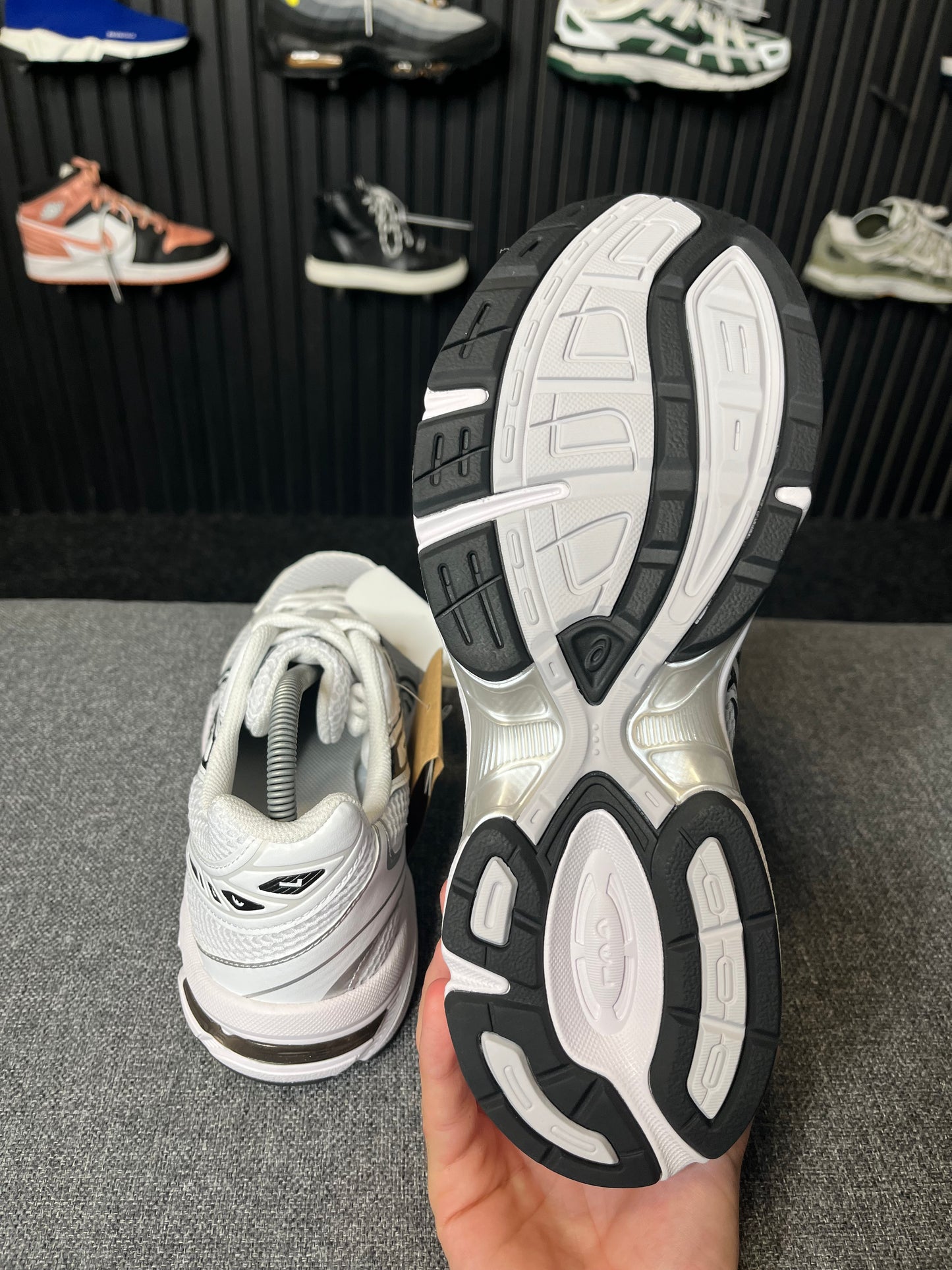 Asics Gel Black/White UK 8 2604