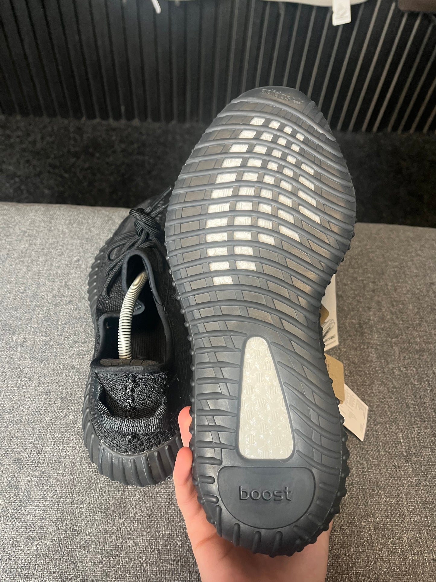 Yeezy 350 Onyx UK 10 3068