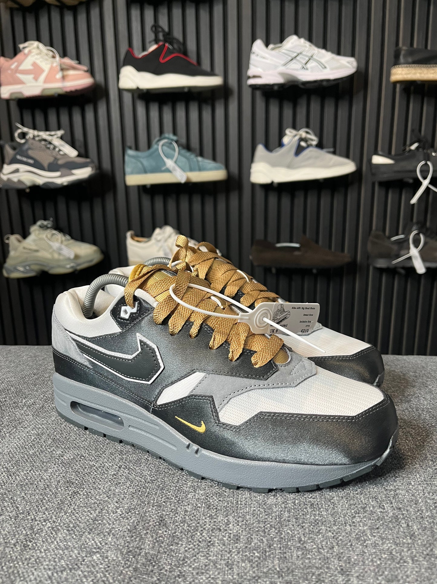 Nike Air Max 1 Low Poly UK 9 2779