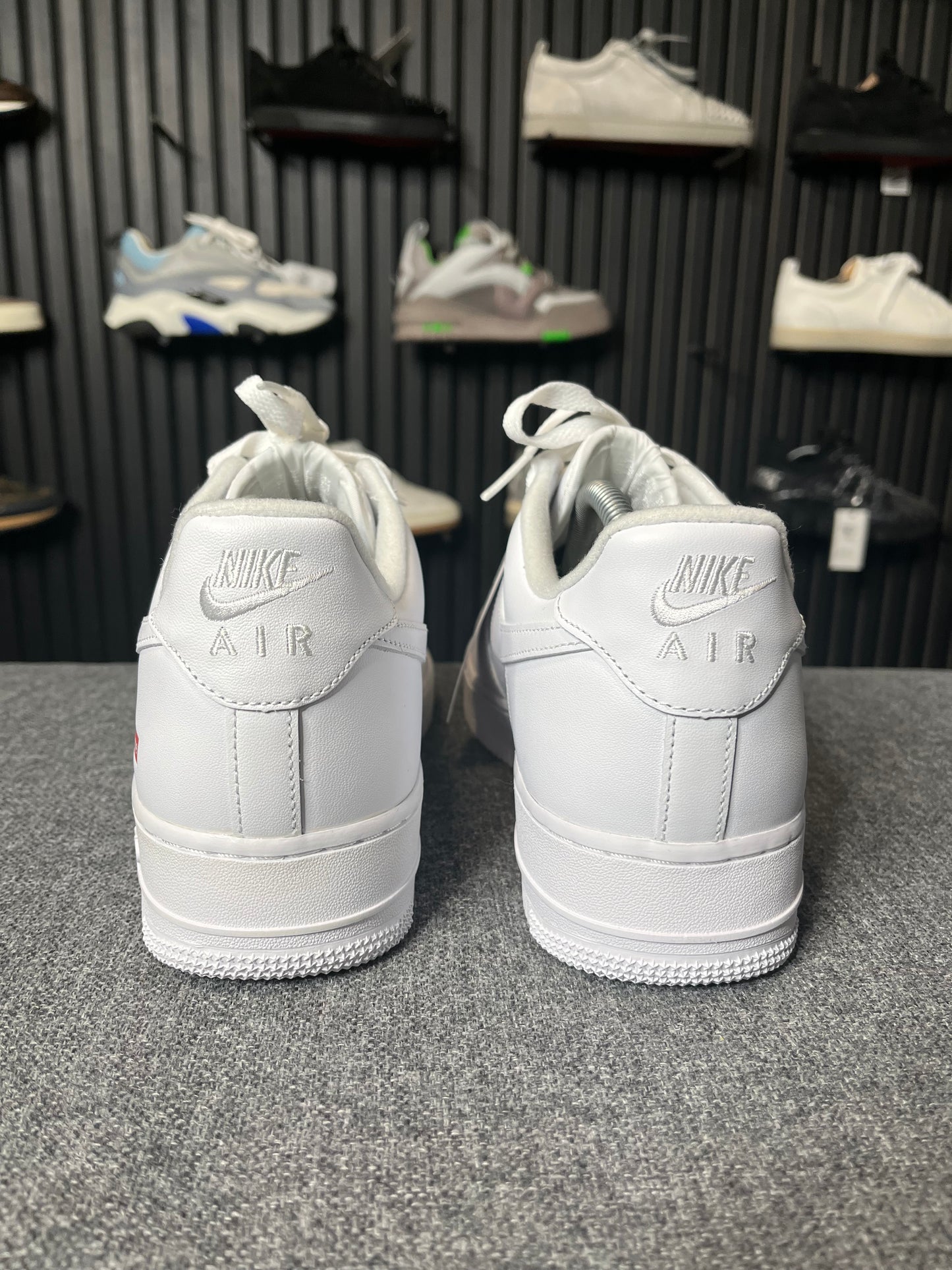 Nike Air Force Supreme UK 8.5 3475