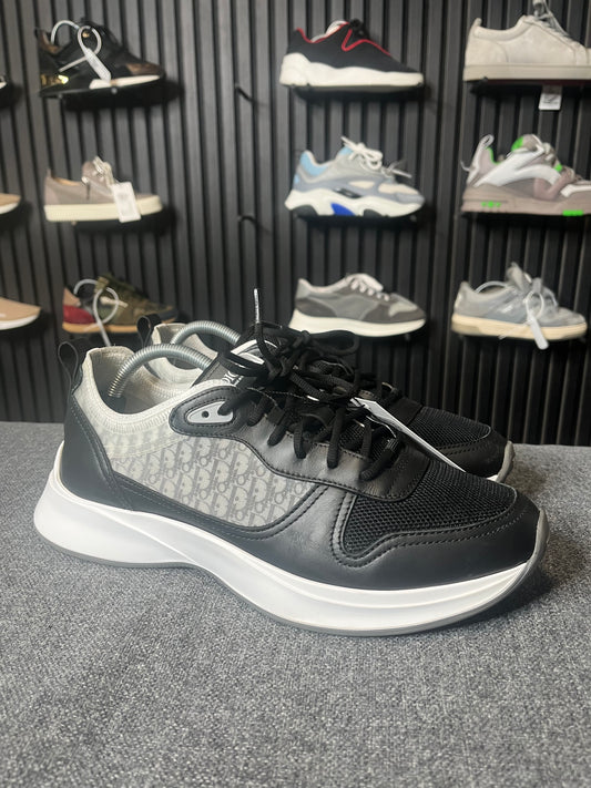 Dior B25 UK 9.5 3401