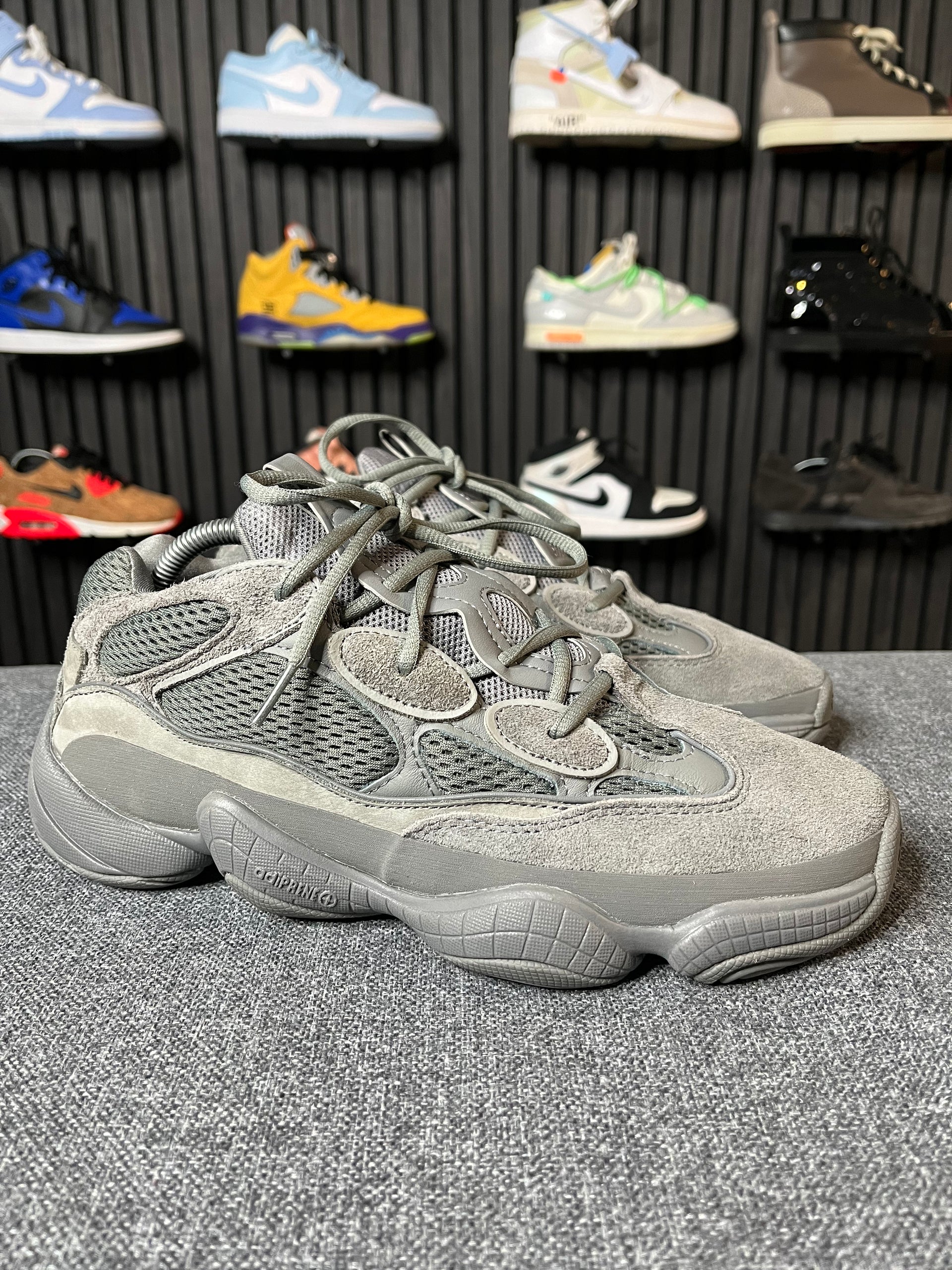 Shoe Yeezy 500 Salt Instagram Yeezy 500 Granite UK9 – Soled