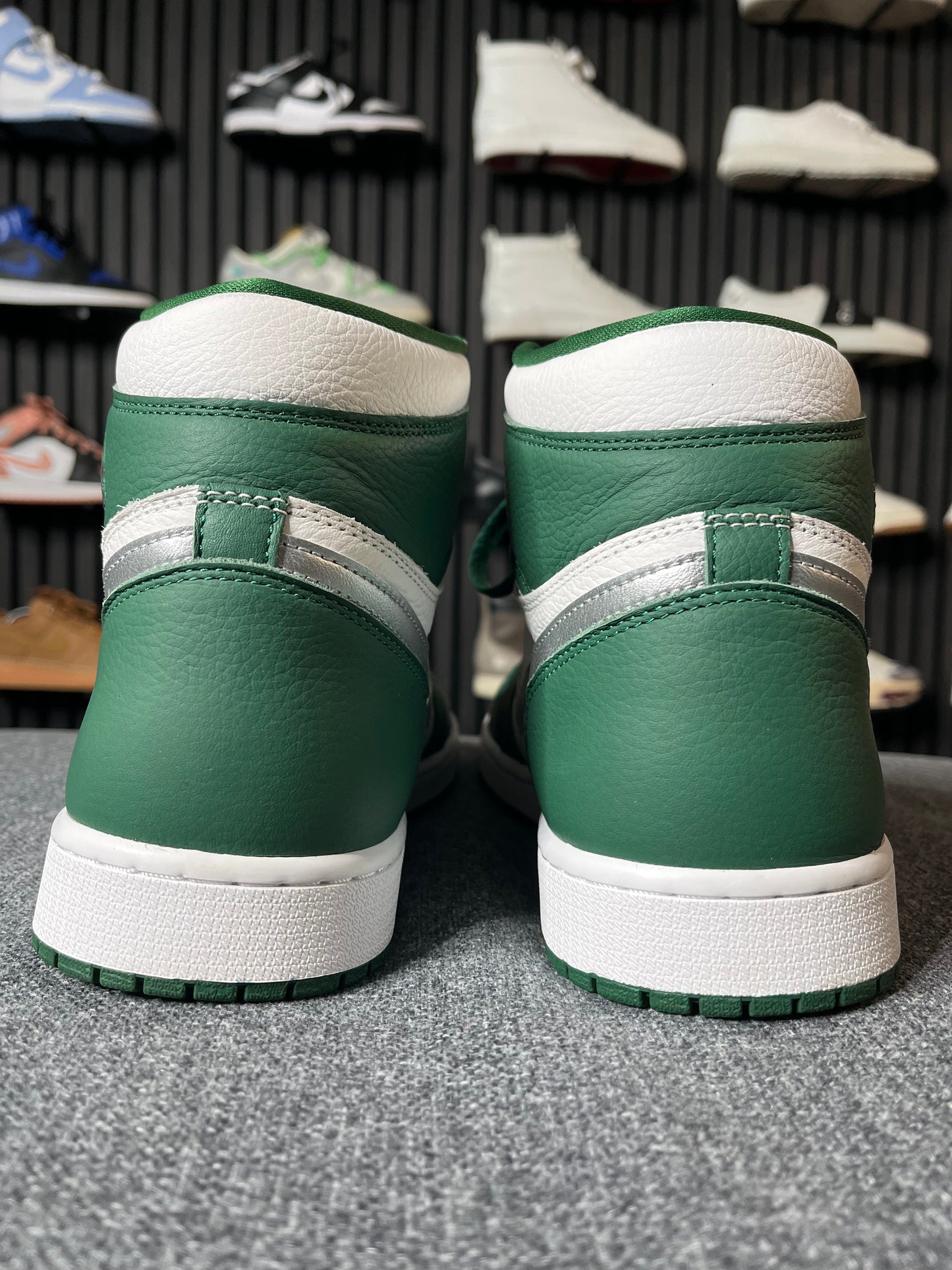 Air Jordan 1 Retro High Gorge Green UK12