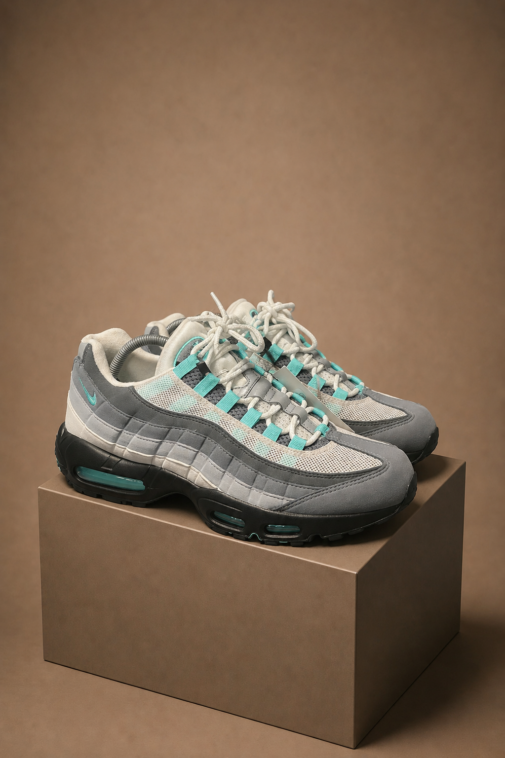 Air Max 95s Hyper Turquoise UK 8.5 3528
