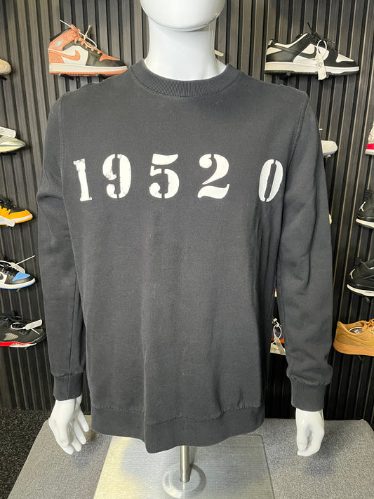 Givenchy Sweater Black Medium 1636