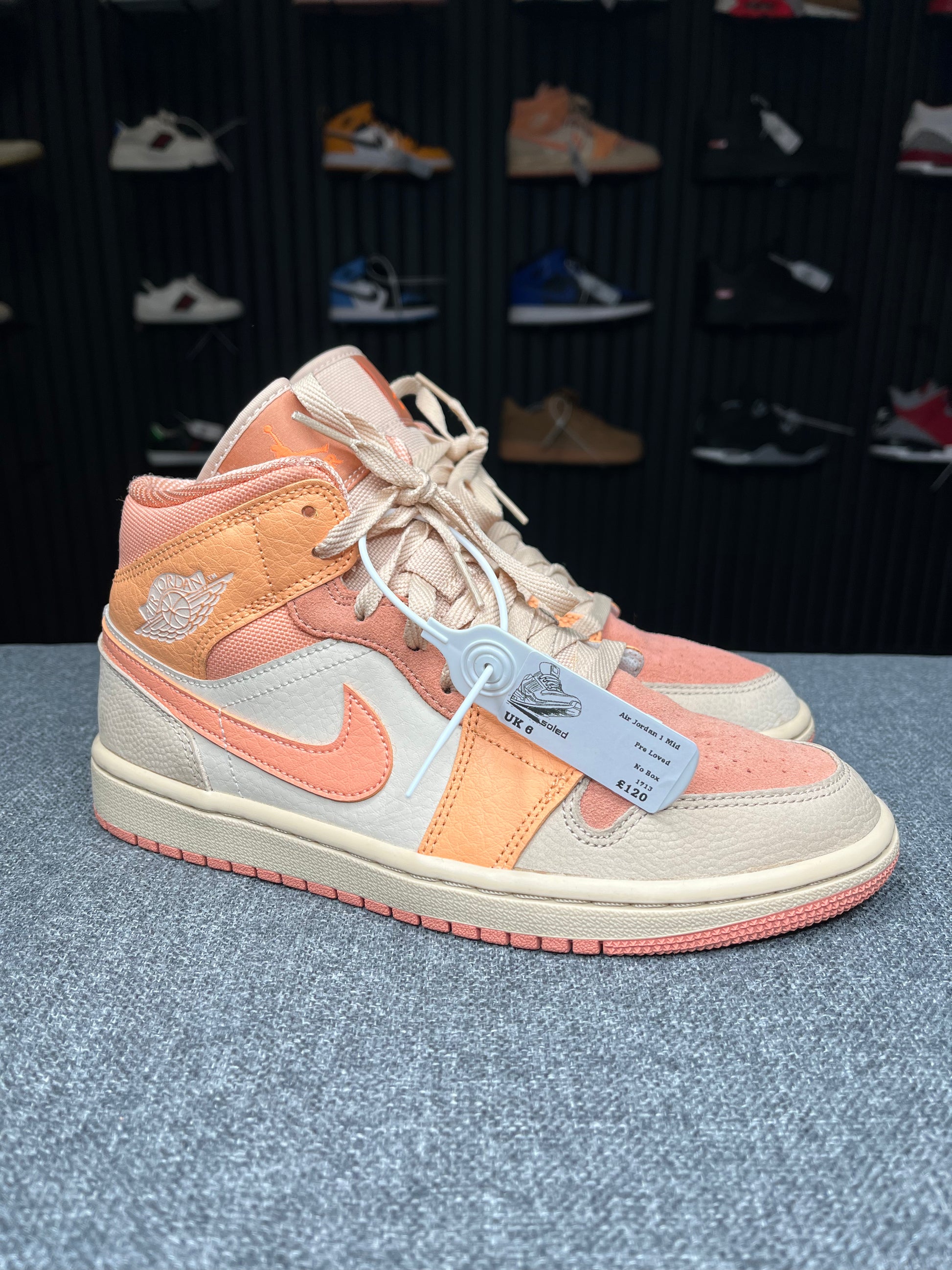 Nike Air Jordan 1 Mid Apricot Orange UK6 1713 Soled