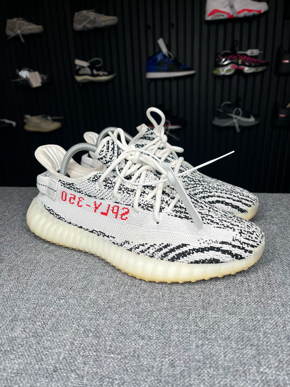 Yeezy Boost 350 Zebra UK9 2055