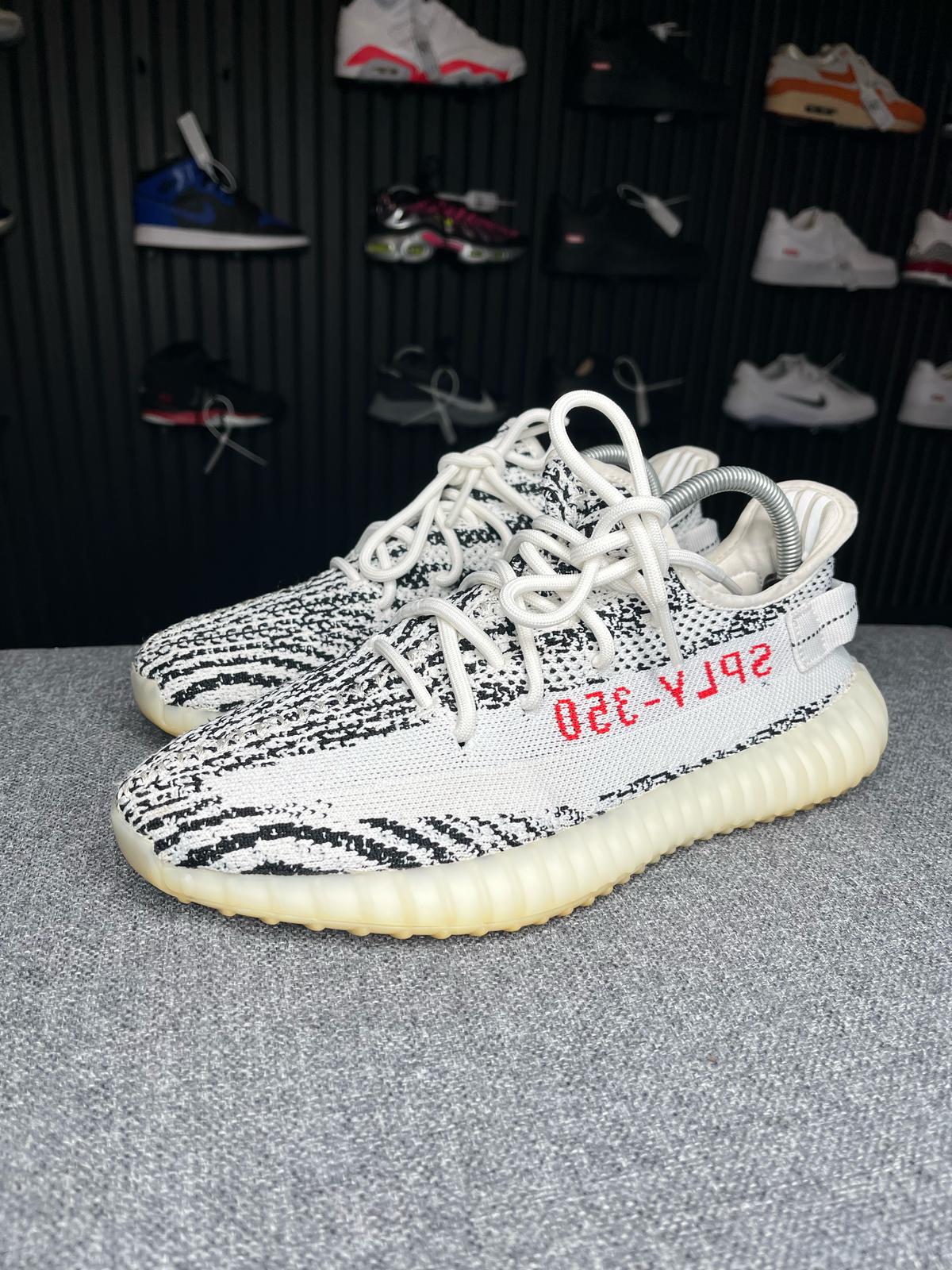 Yeezy Boost 350 Zebra UK9 2055
