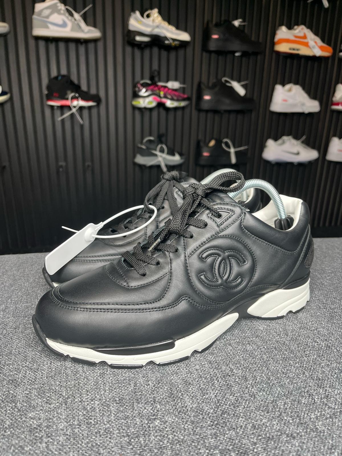 Chanel CC Calfskin Black UK9 2070