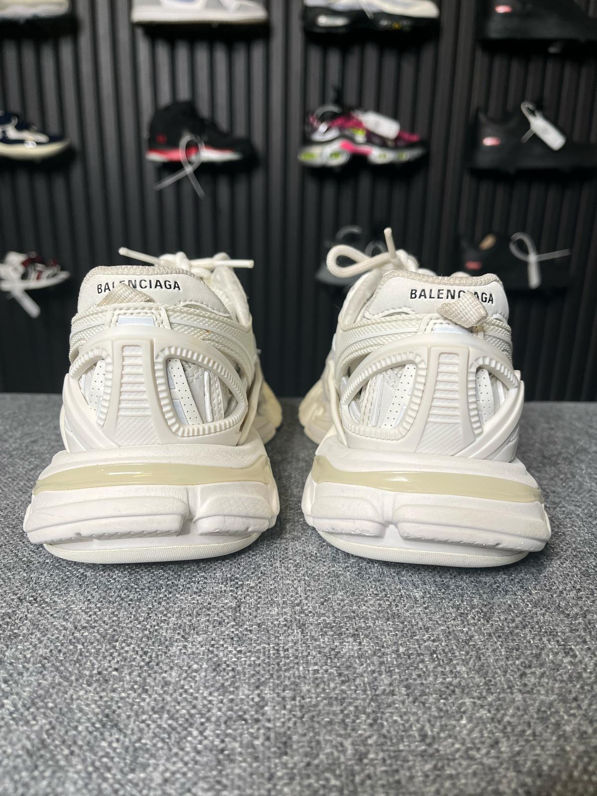 Balenciaga Track 2 White UK13 Child 2122