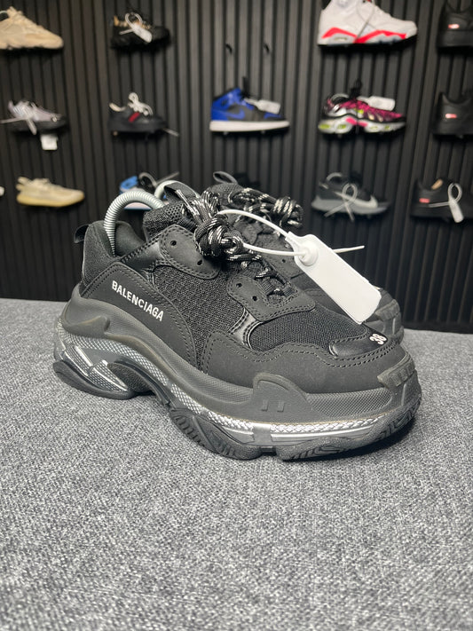 Balenciaga Triple S Black UK5 2033