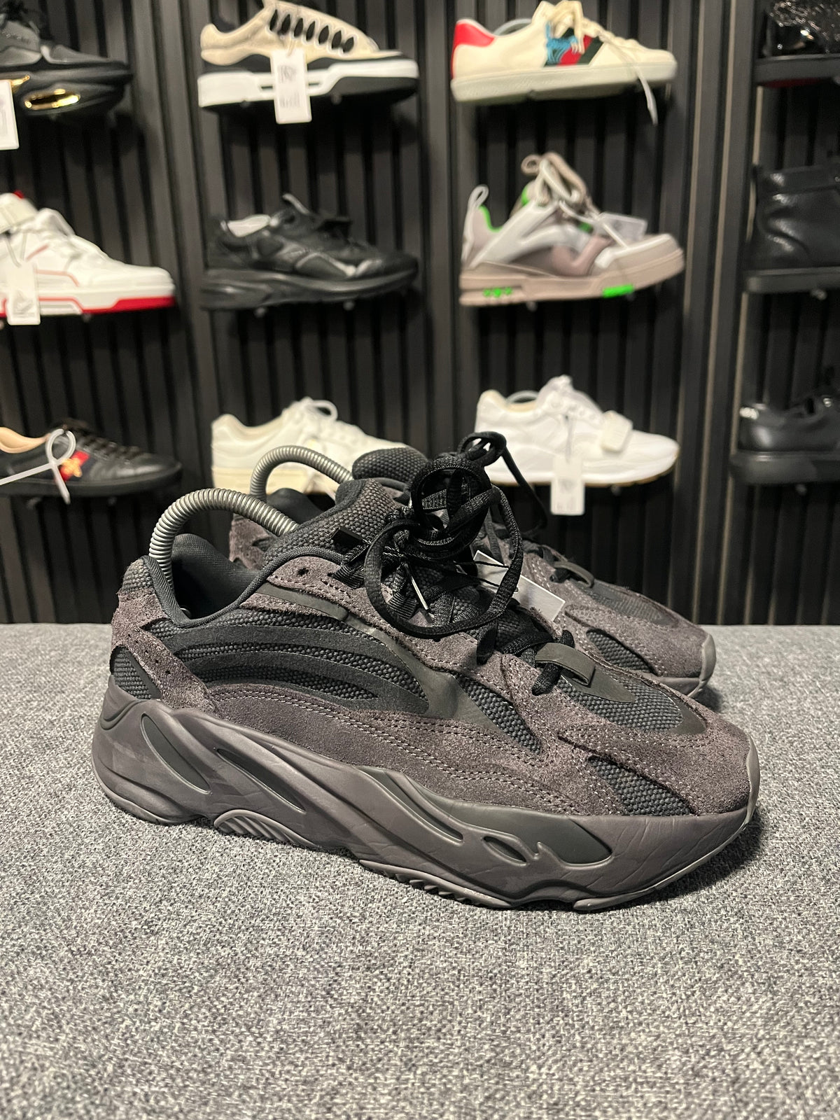 Yeezy 700 UK 6 3854