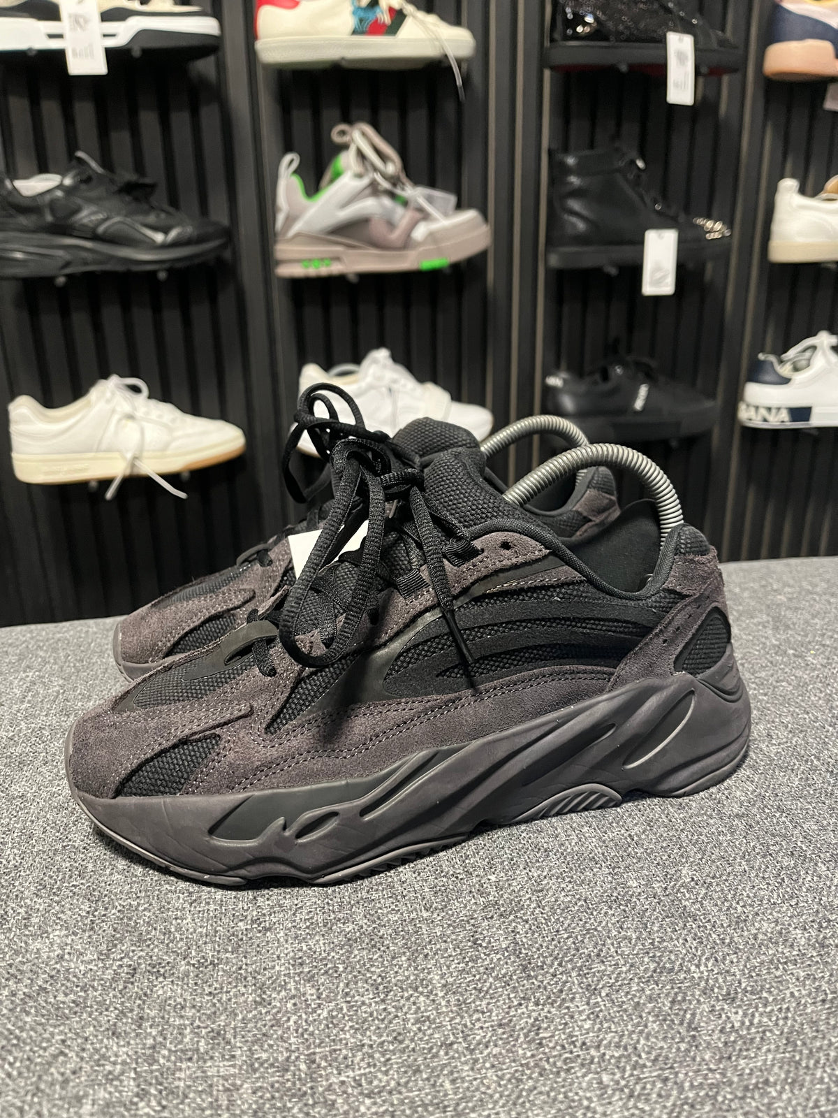 Yeezy 700 UK 6 3854