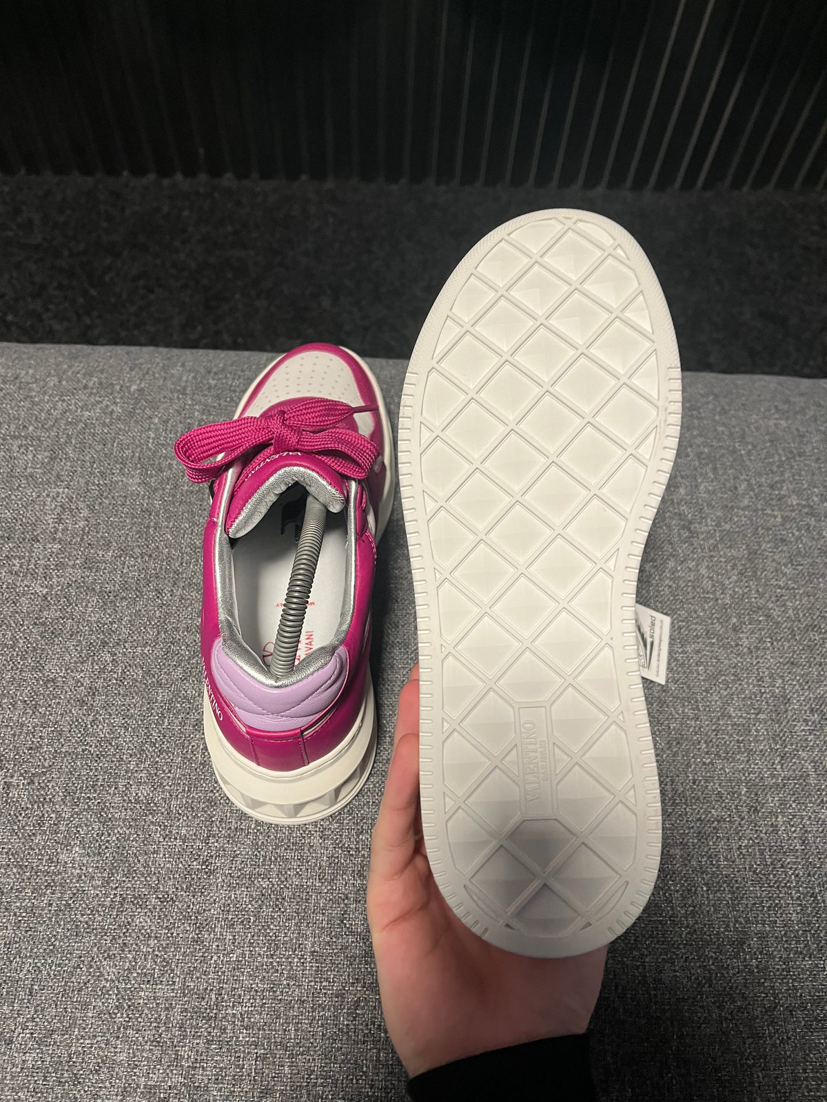 Valentino Garavani UK 5 3868