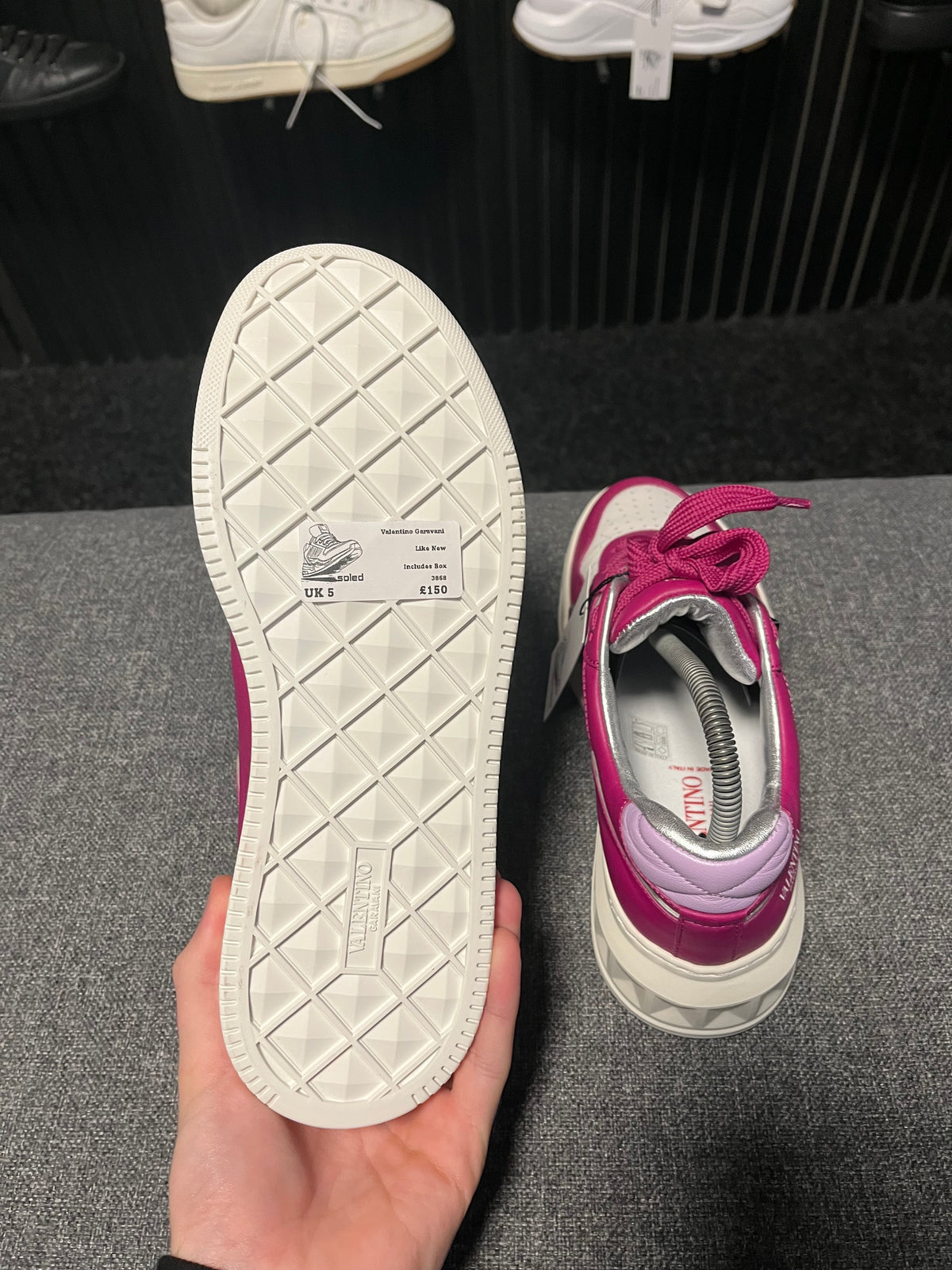 Valentino Garavani UK 5 3868